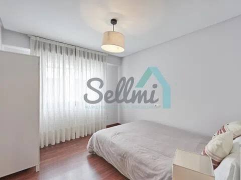 Piso de 72 m² en Oviedo