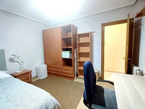 Piso de 120 m² en Oviedo
