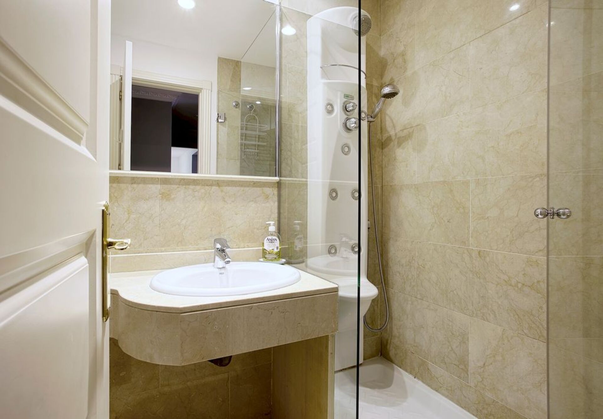 Piso de 59 m² en Ourense