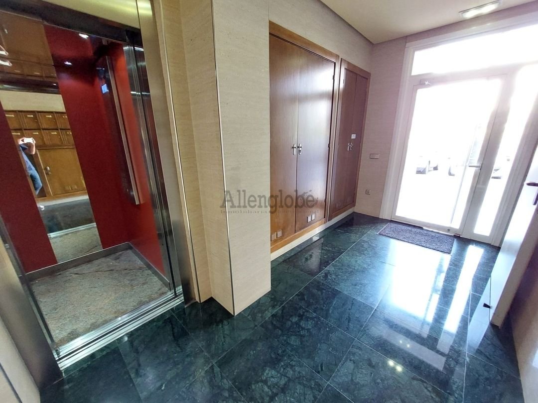 Piso de 58 m² en Oviedo