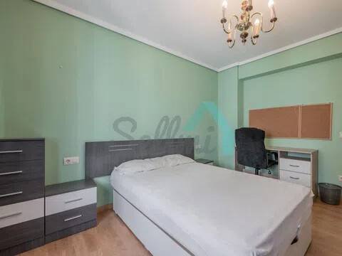 Pis de 94 m² a Oviedo