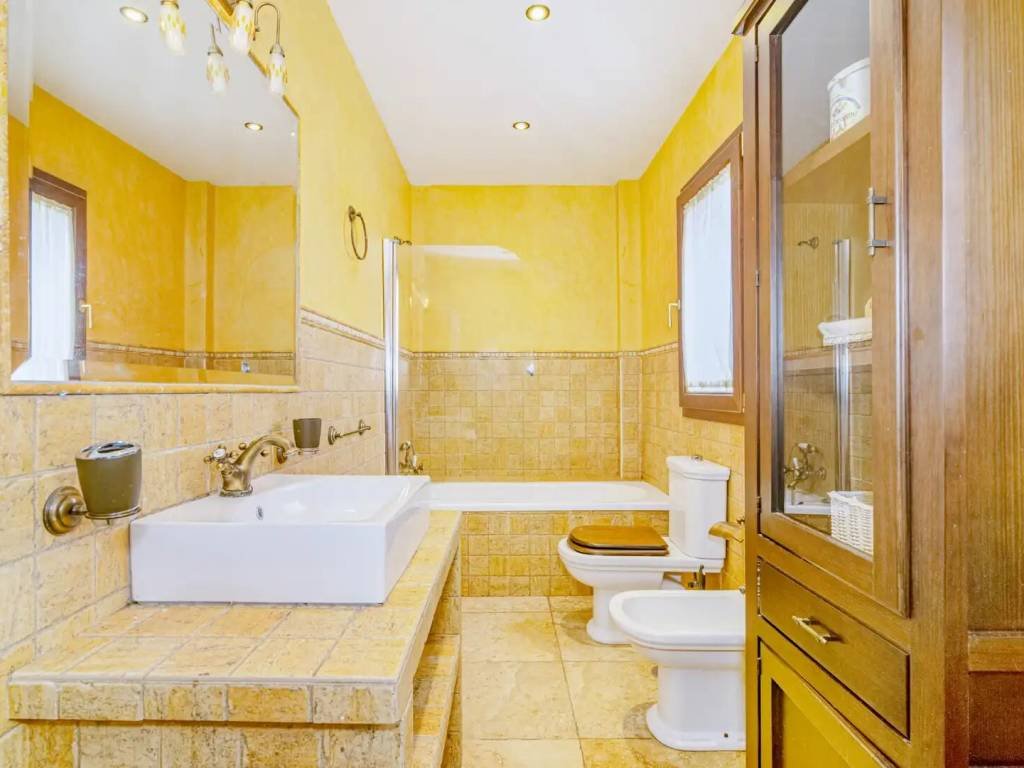 Casa de 350 m² en Las Gabias