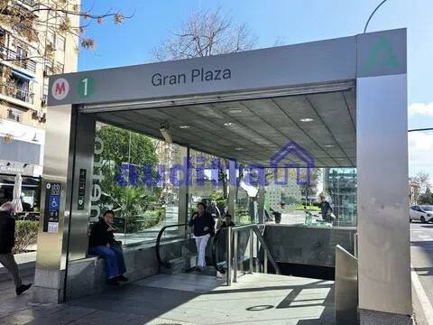 Piso de 90 m² en Sevilla