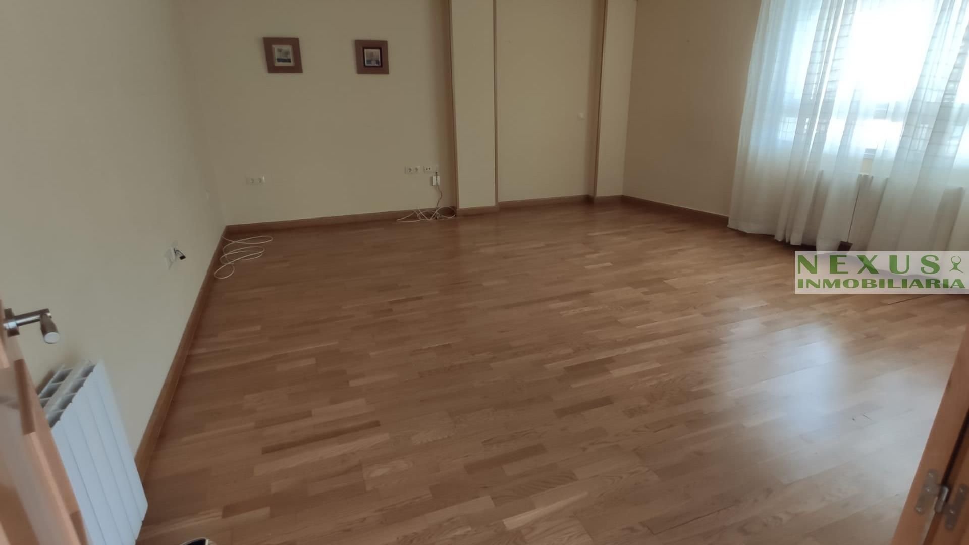 Appartamento 280 m² a Cáceres