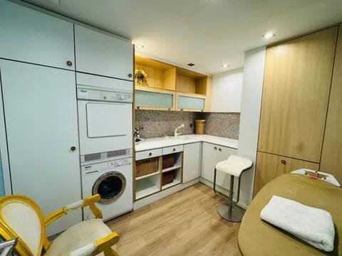Habitación 450 m², Gerona