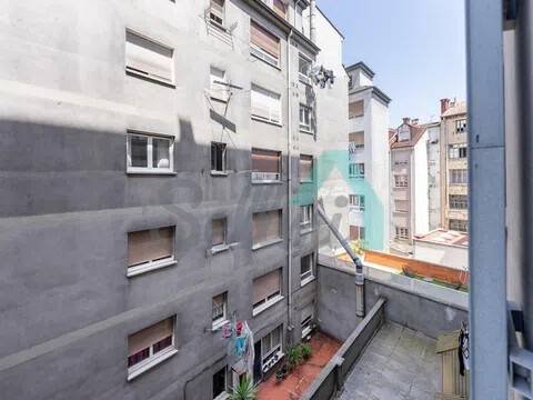 Piso de 54 m² en Oviedo