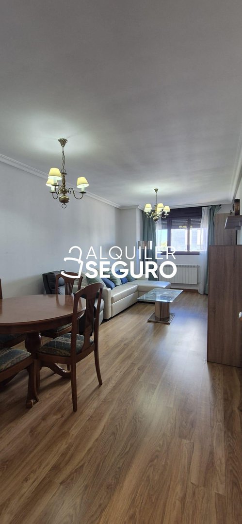 Piso de 100 m² en Oviedo