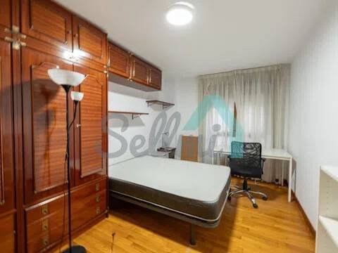 Piso de 126 m² en Oviedo
