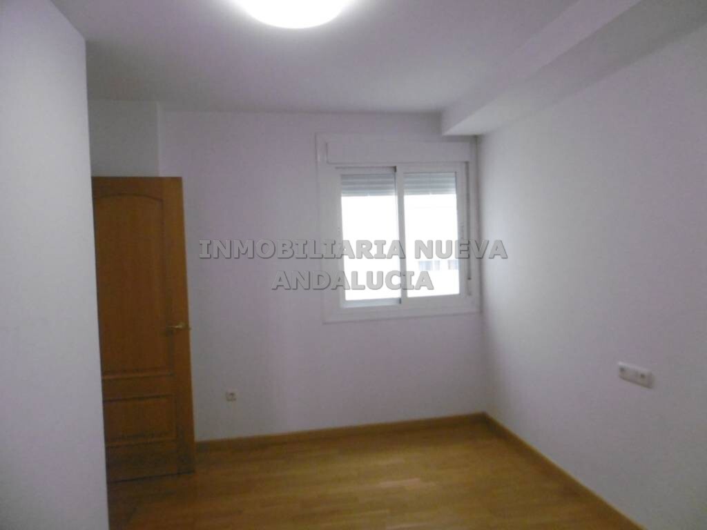 Flat 105 m² in Almeria
