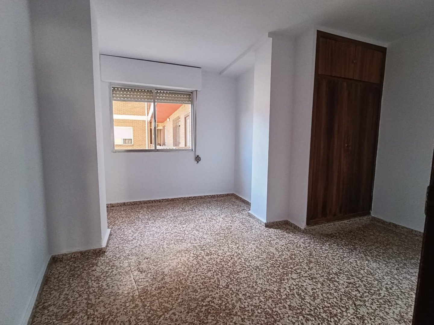 Piso de 80 m² en Adra