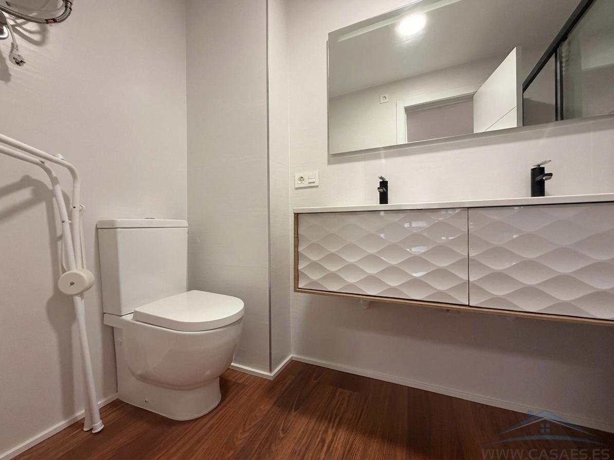 Piso de 140 m² en Almería