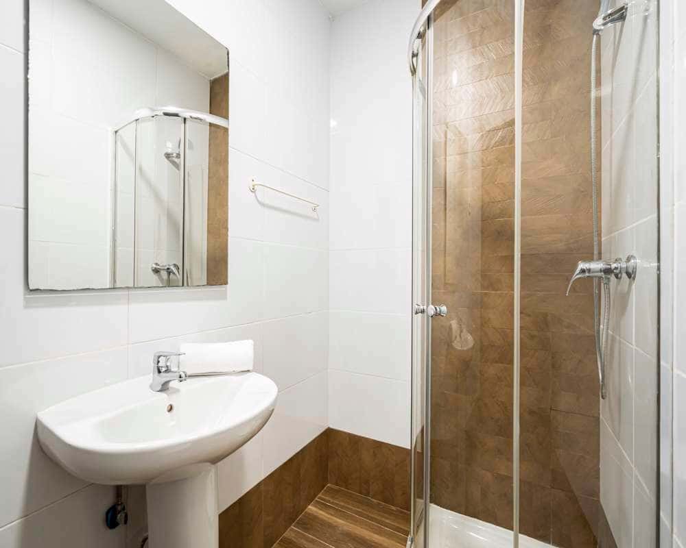 Room for rent, Madrid