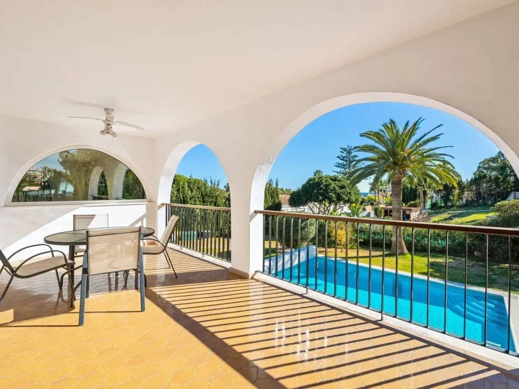 Casa de 337 m² a Estepona