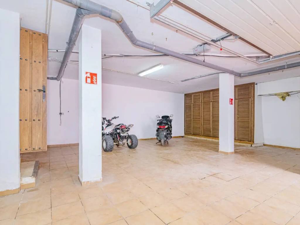 Casa de 350 m² en Las Gabias