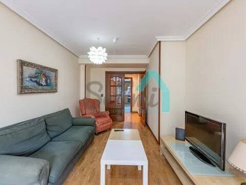 Appartamento 75 m² a Oviedo