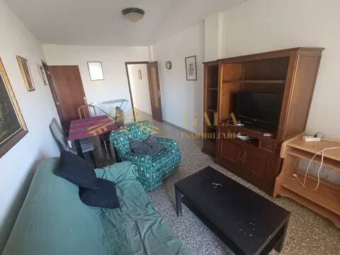 Piso de 90 m² en Cáceres
