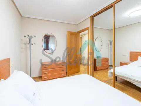 Piso de 48 m² en Oviedo