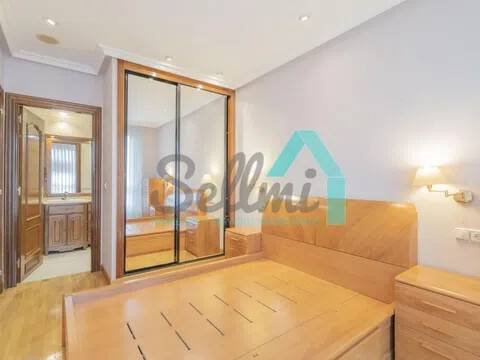 Pis de 83 m² a Oviedo