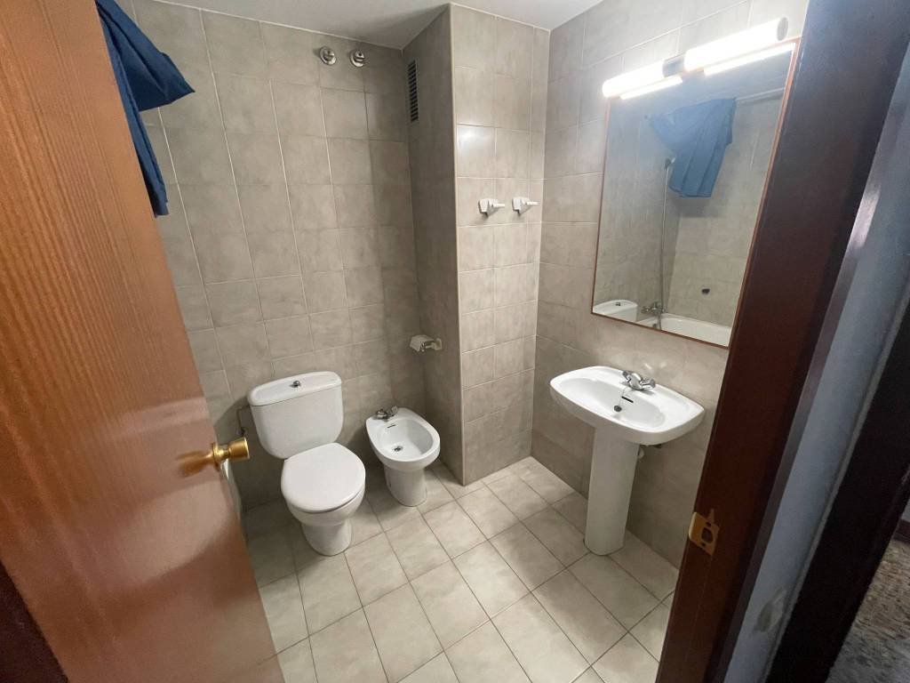 Habitación 120 m², Lérida