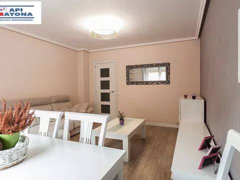 Piso de 90 m² en Zaragoza