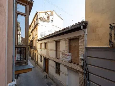 Piso de 80 m² en Granada