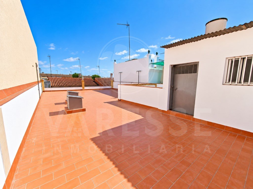 Casa de 99 m² a Benacazón
