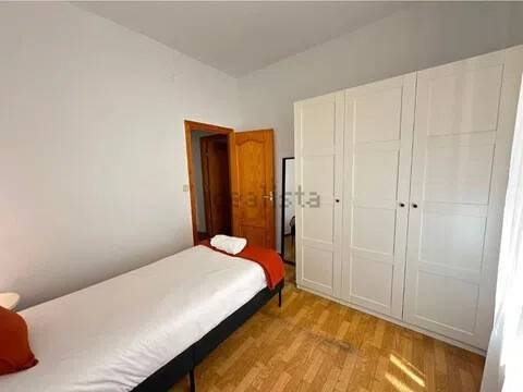 Chambre à louer, Ávila