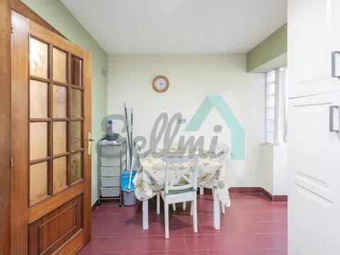 Piso de 80 m² en Oviedo