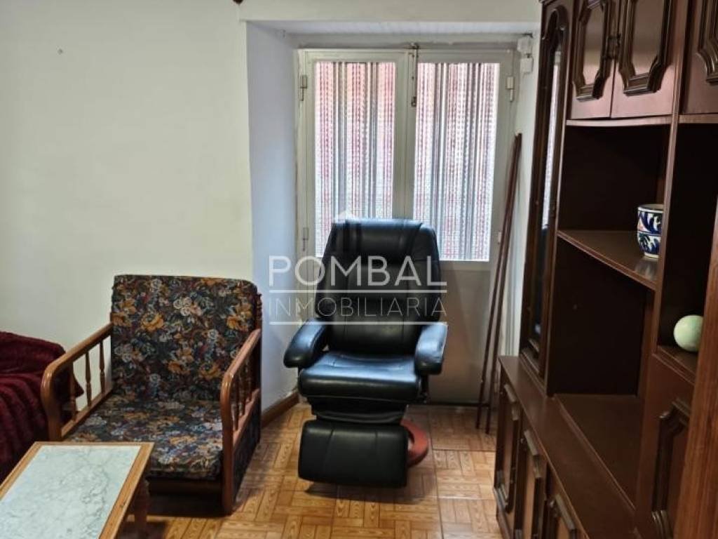 Casa de 97 m² en Parada de Sil