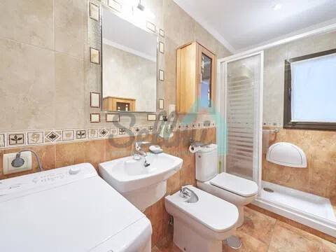 Piso de 84 m² en Oviedo