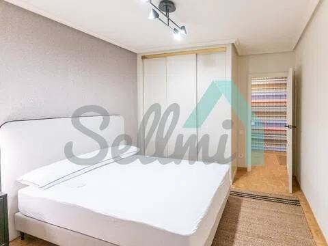 Pis de 83 m² a Oviedo