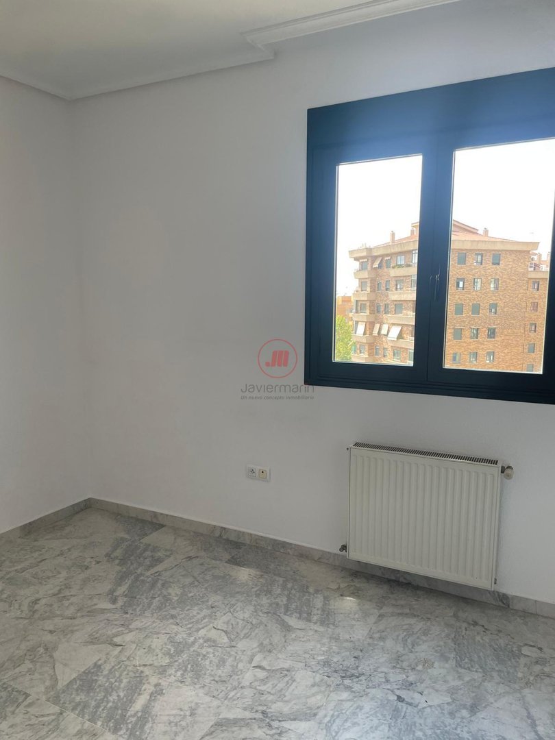 Piso de 90 m² en Cáceres