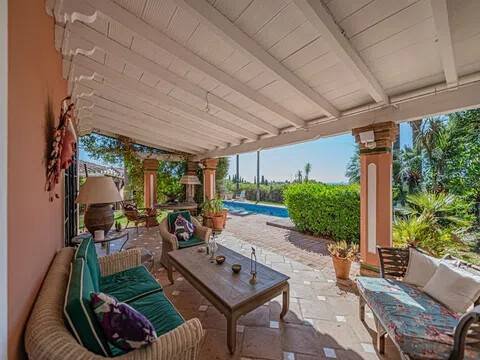 Casa de 438 m² en Marbella