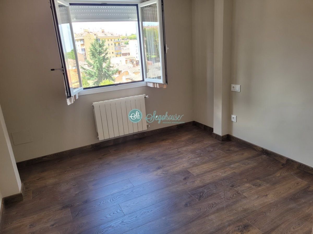 Piso de 100 m² en Segovia