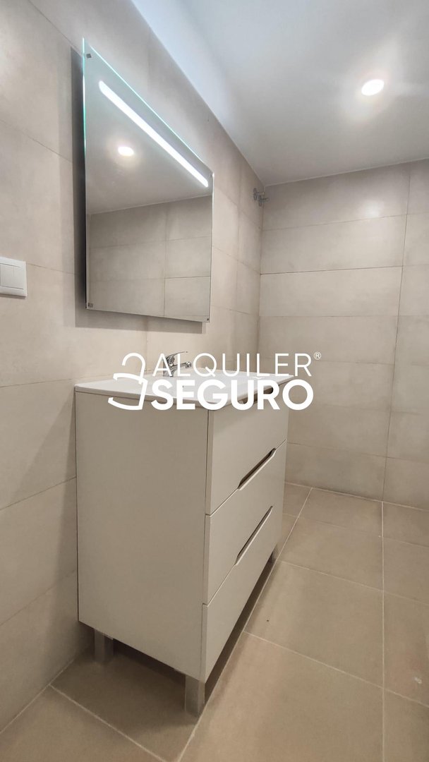 Flat 80 m² in Gilet
