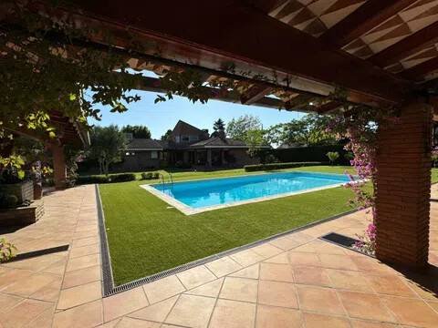 Casa de 500 m² a Sant Cugat del Vallès