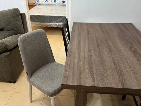 Habitación 140 m², Lérida