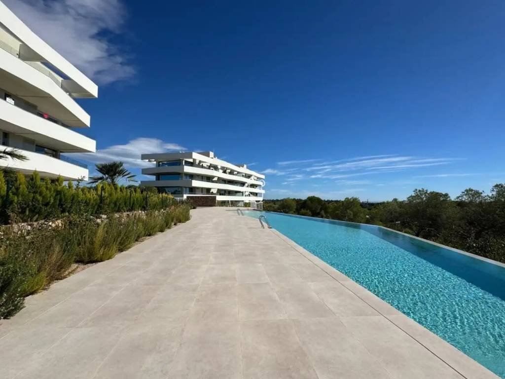 Pis de 360 m² a Oriola