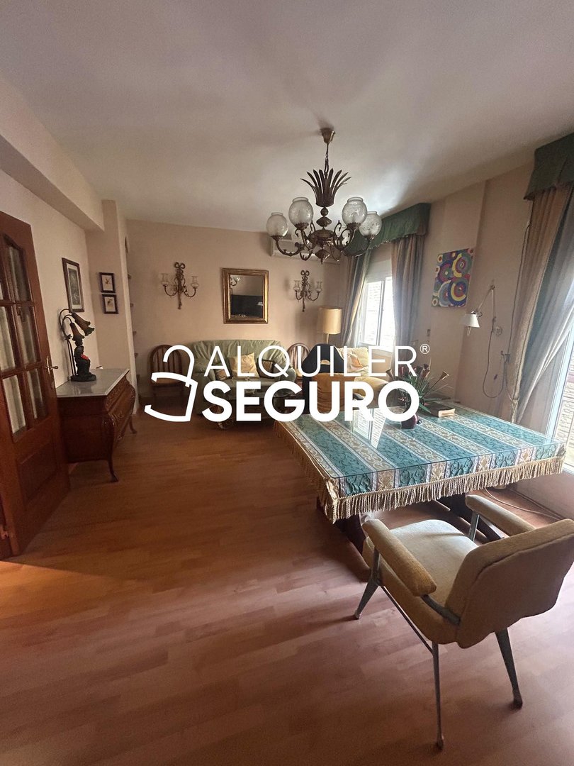 Piso de 88 m² en Granada