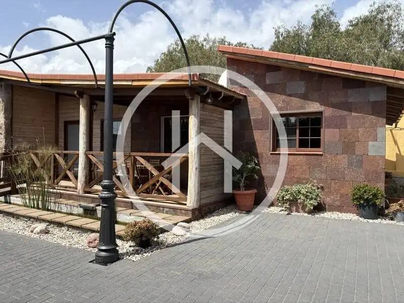 Casa de 100 m² en Arafo
