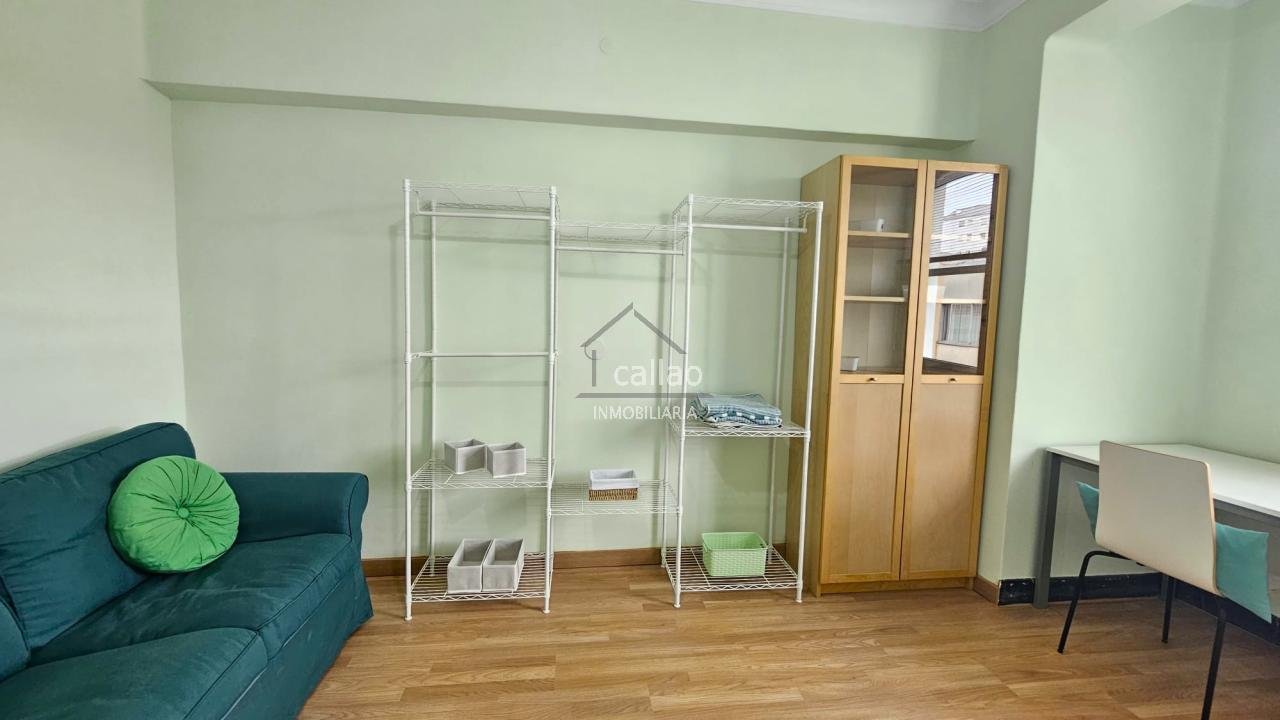 Zimmer 99 m², Ferrol