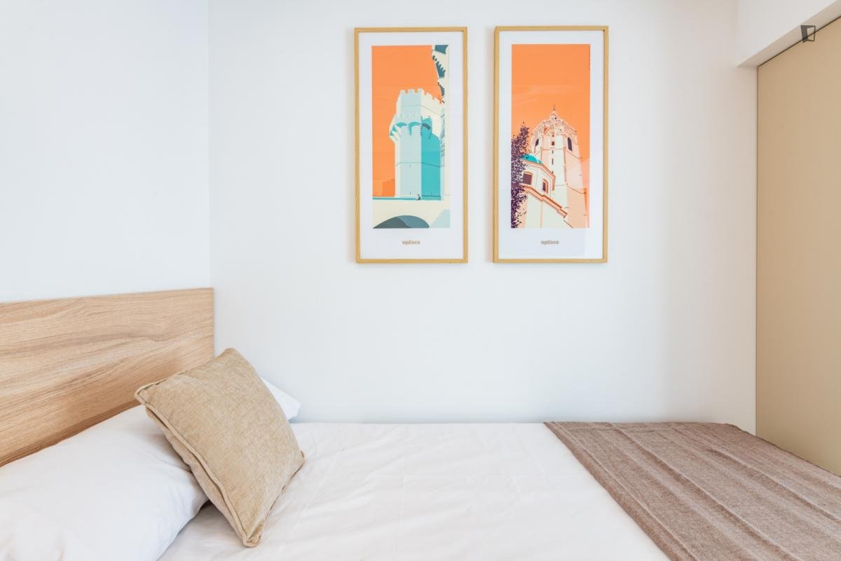 Chambre à louer, Valence