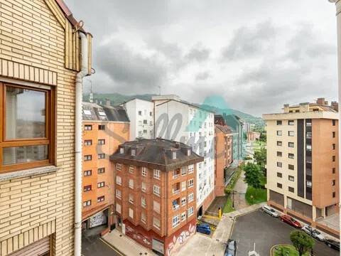 Piso de 72 m² en Oviedo
