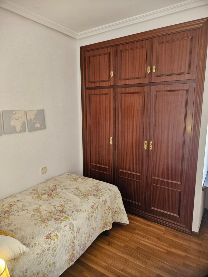 Piso de 80 m² en Cáceres