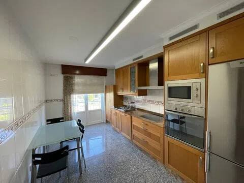 Piso de 120 m² en Narón