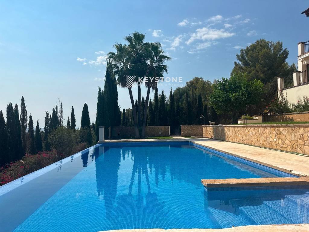 Casa de 500 m² en Esporles