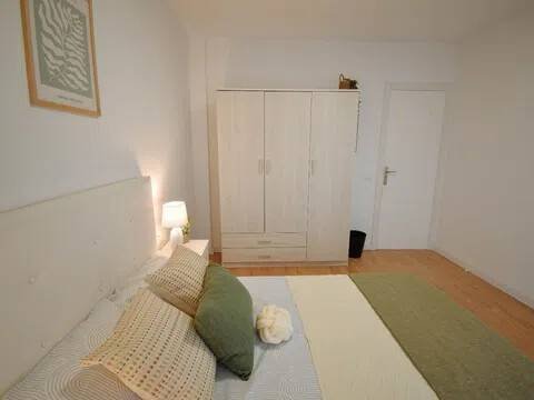 Habitación 140 m², Lérida