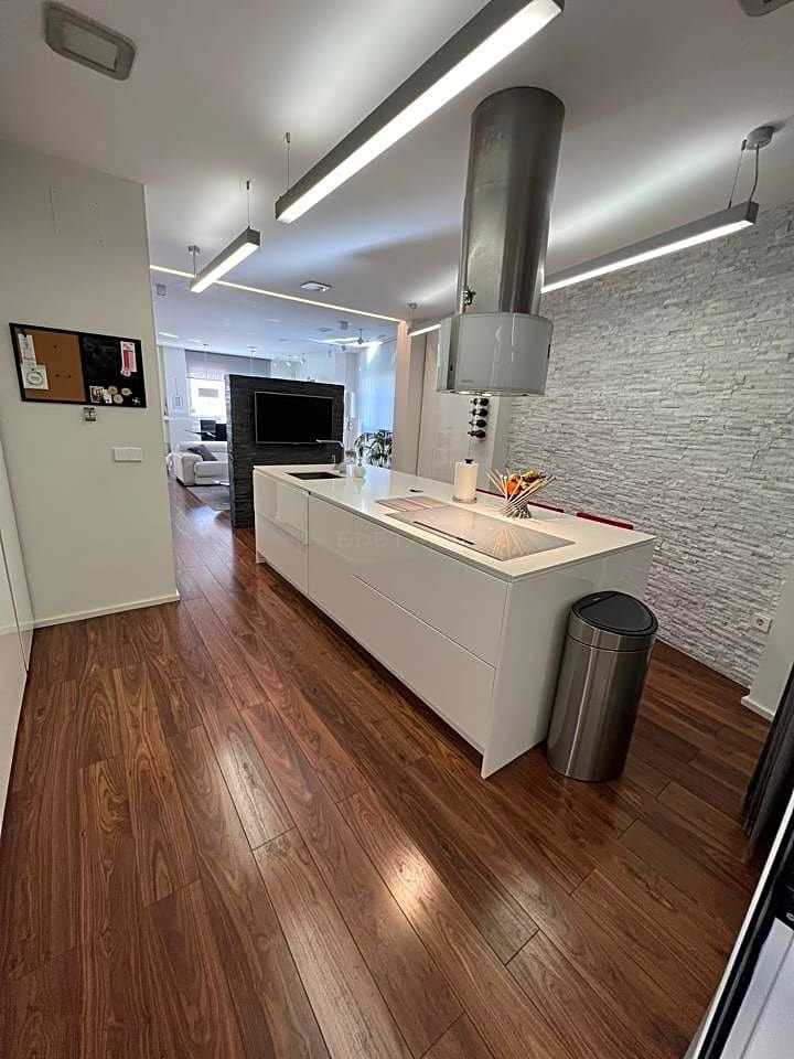 Habitación 225 m², Moncada