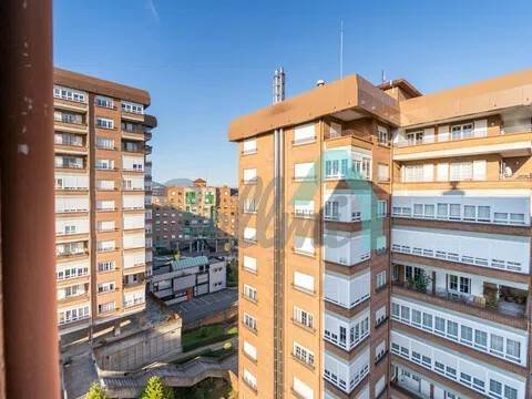 Piso de 120 m² en Oviedo
