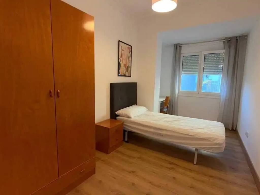 Piso de 95 m² en Ourense